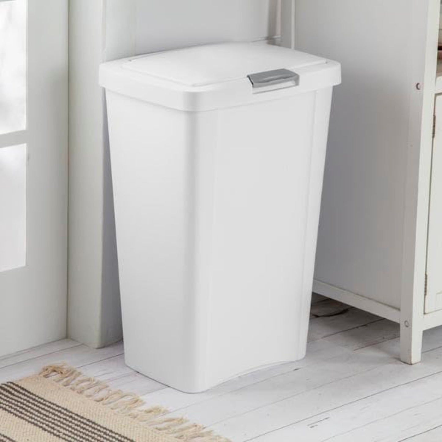 STERILITE Touch Can basket - White - 13 Gallon Basket